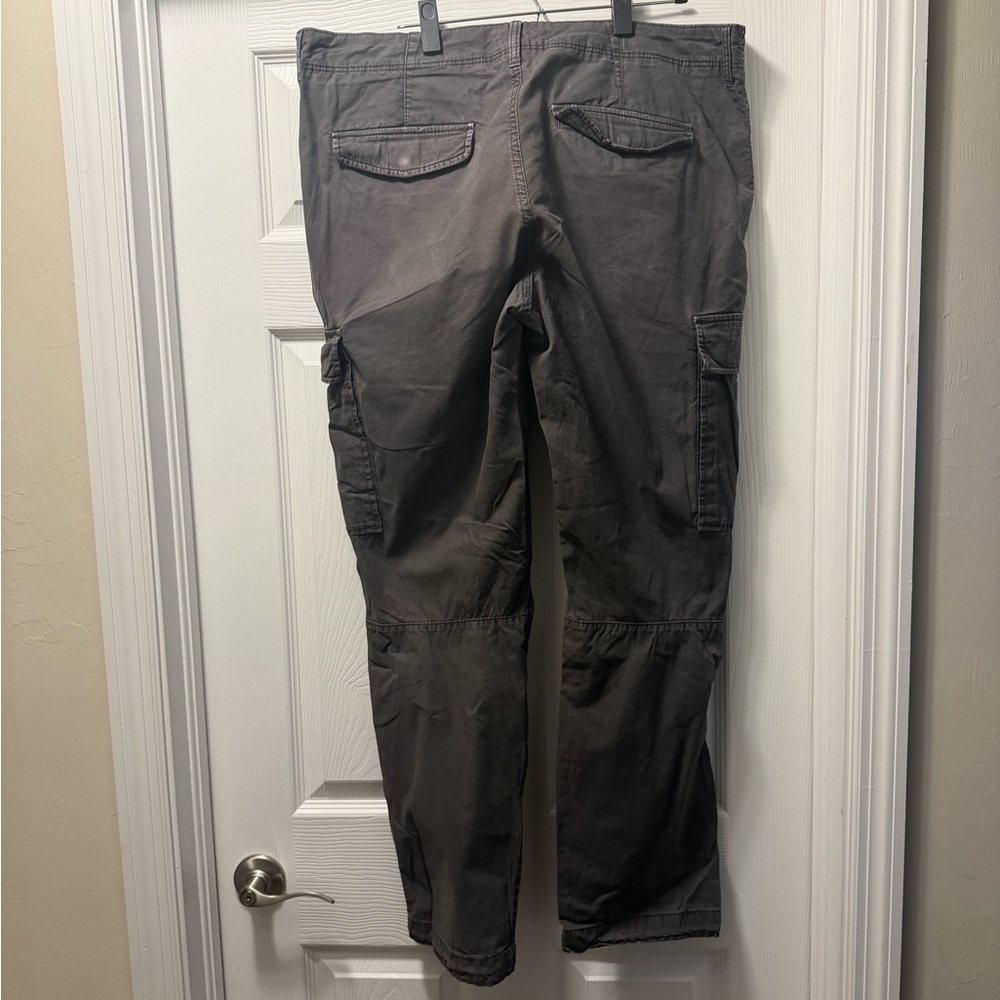 H&M Charcoal Cargo Pants for Men - Picture 5 of 5